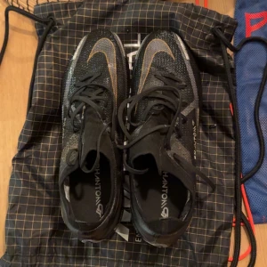 Nike phantom storlek 44 SG - Nike phantom stolek 44 SG dobbar jätte bra skick nypris 3399 