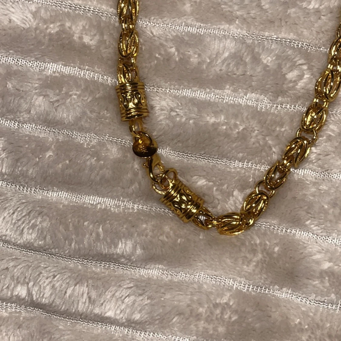 Guldhalsband med detaljerade länkar - 3