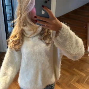 Polo tröja  - Så himla fin och mysig polo tröja!!!🩷🩷