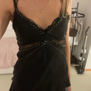 Zara festtopp - Populär och slutsåld festtopp från zara🌸