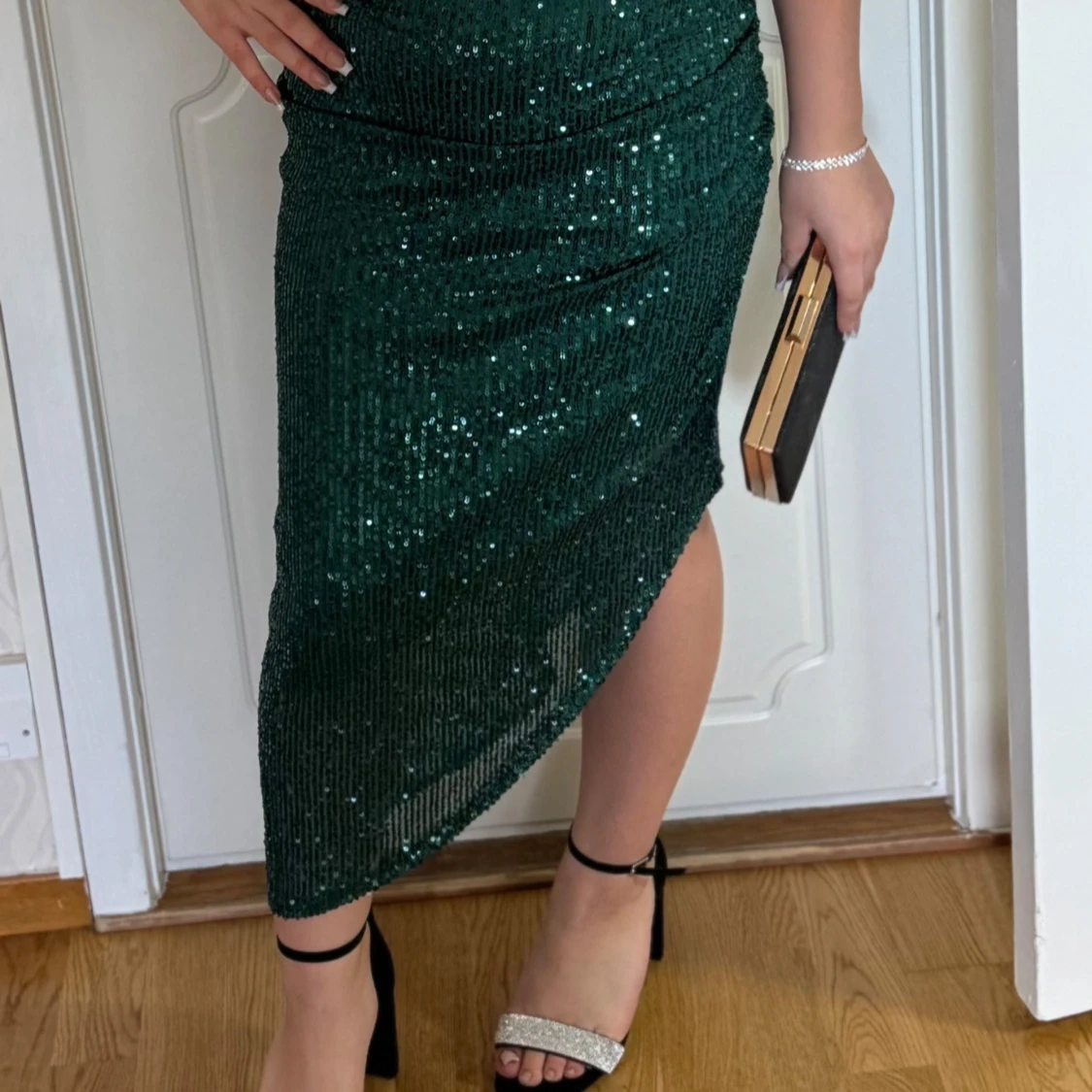 Grön glittrig klänning i paljett - 2