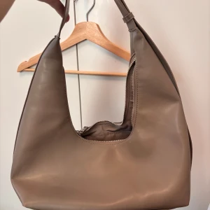 Nakd princess polly mango gina tricot  - Säljer alla tillsammans för 400kr