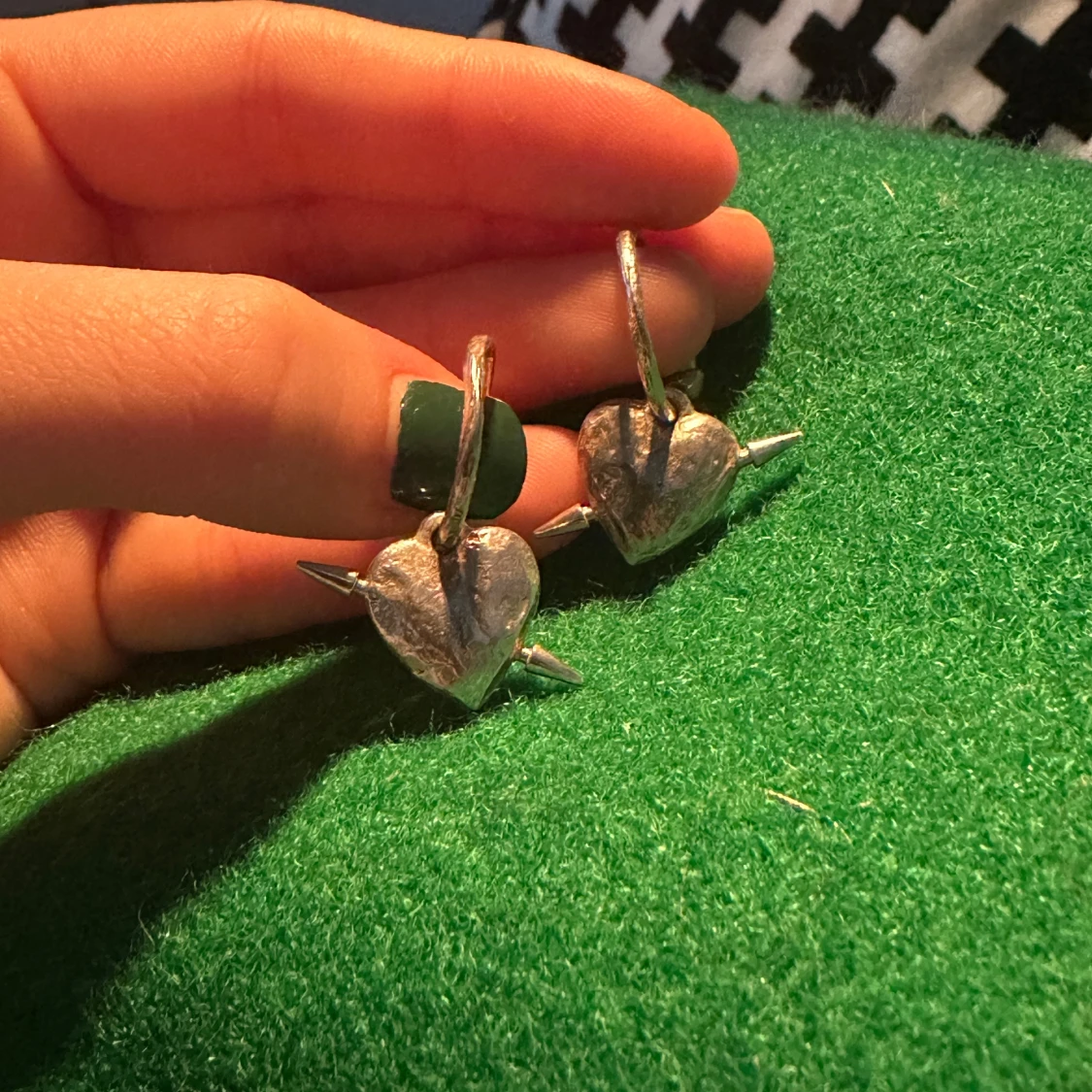 Silverörhängen med hjärtdetalj från Maria Nilsdotter - 3