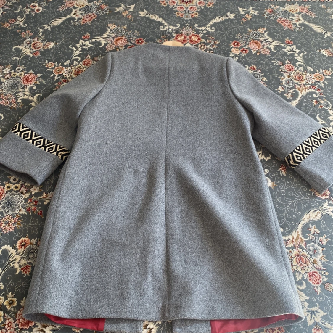 Grå kappa från Zarin Ghaba - 3