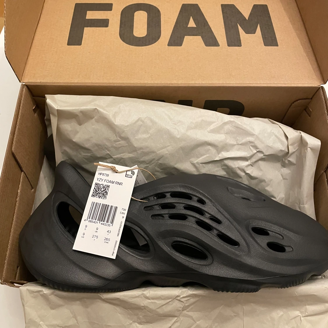 Yeezy foam onyx - 1