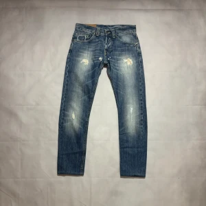 Dondup jeans  - -model: Dondup GEORGE - Conditon:8/10 - size W/30- retail price:3499 SEK J6