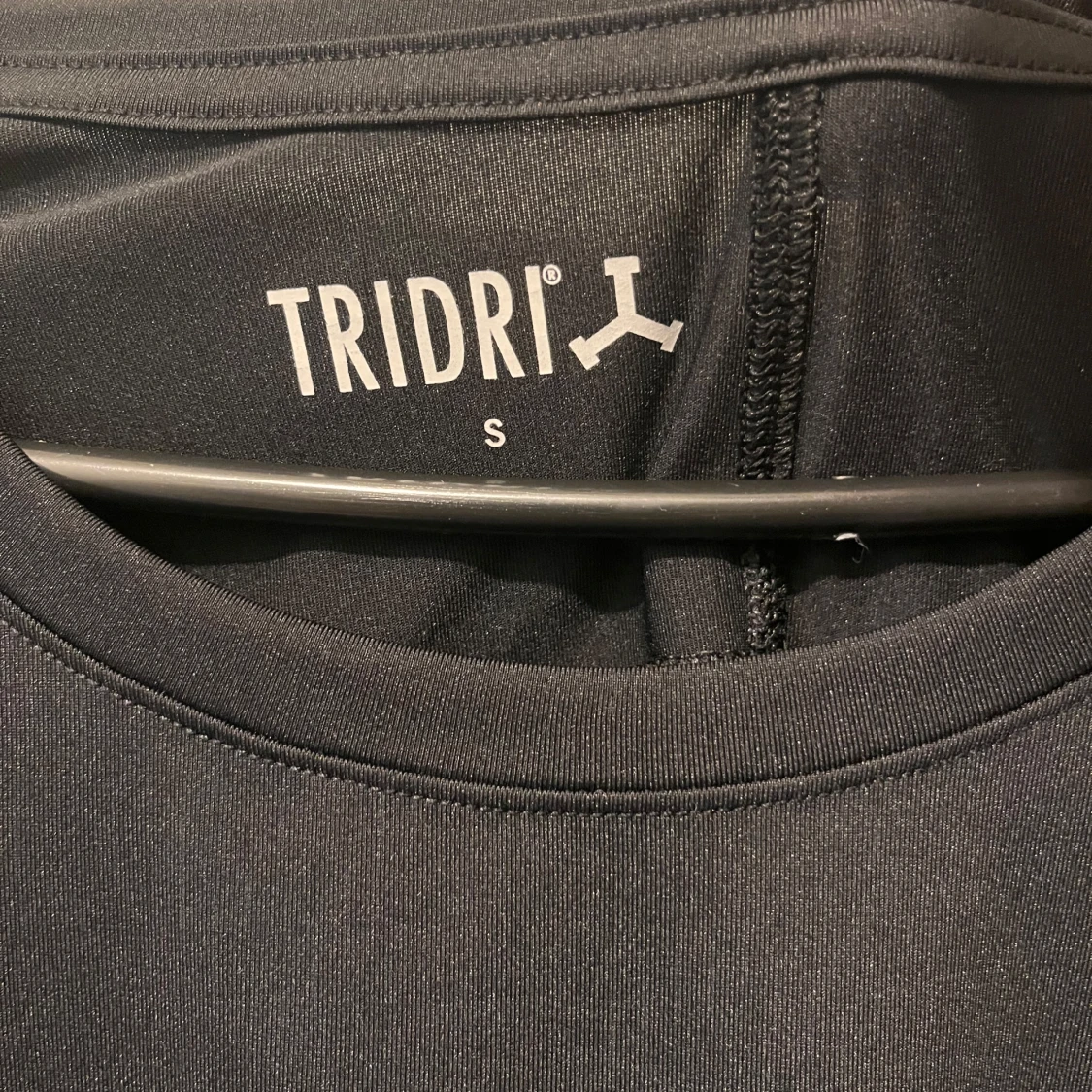 T-shirt träning strl S  - 1