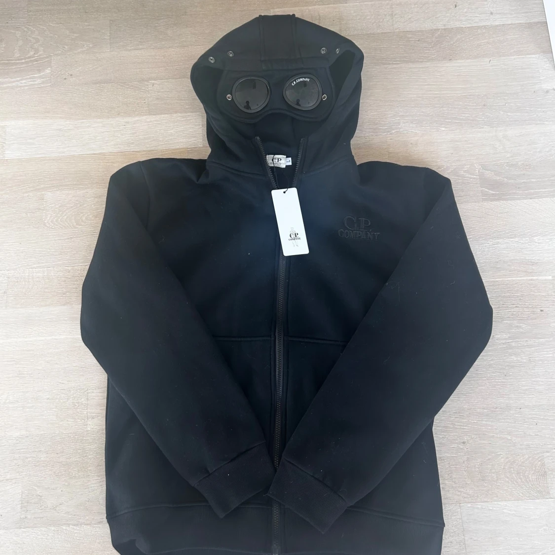 Svart hoodie C.P. Company