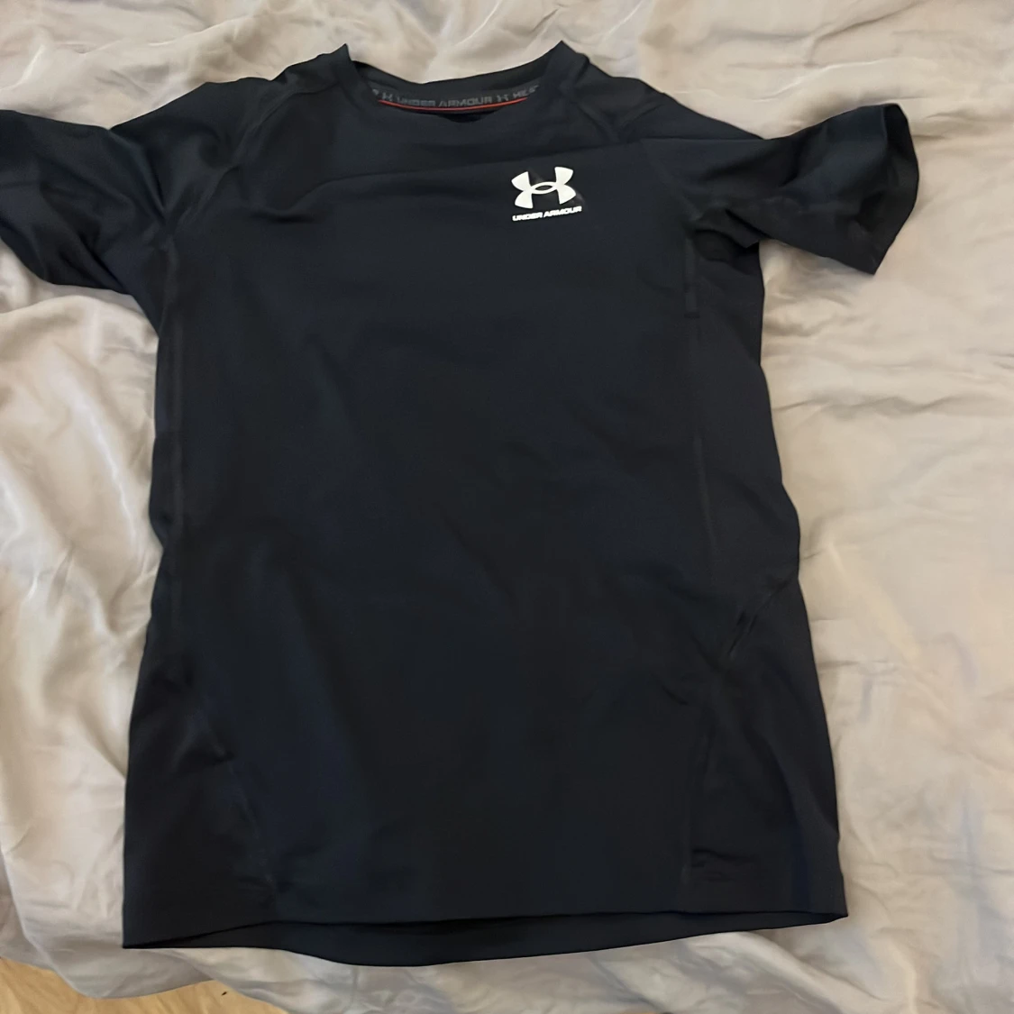 Svart Under Armour drift t shirt