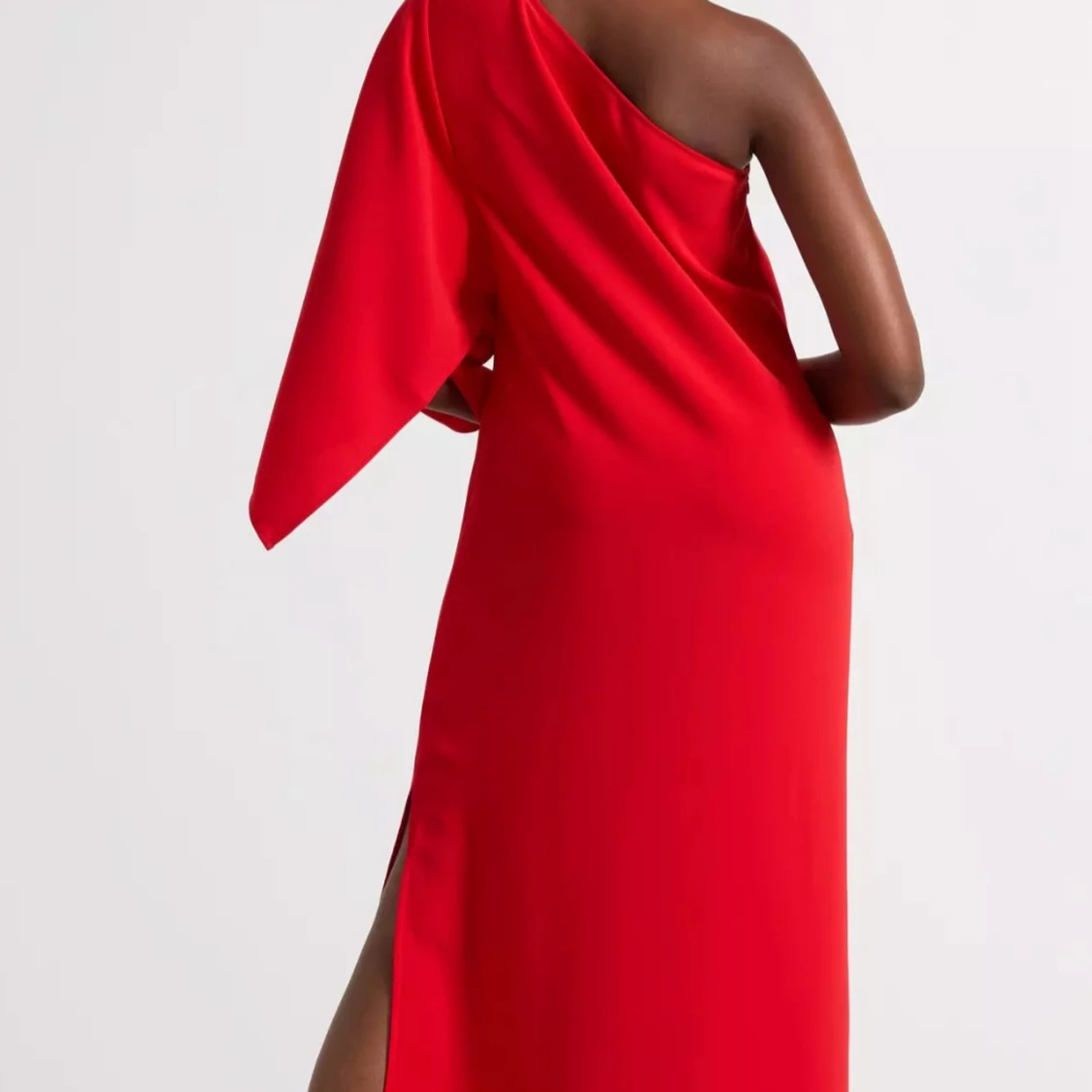 Röd oneshoulderklänning från Lindex - 3