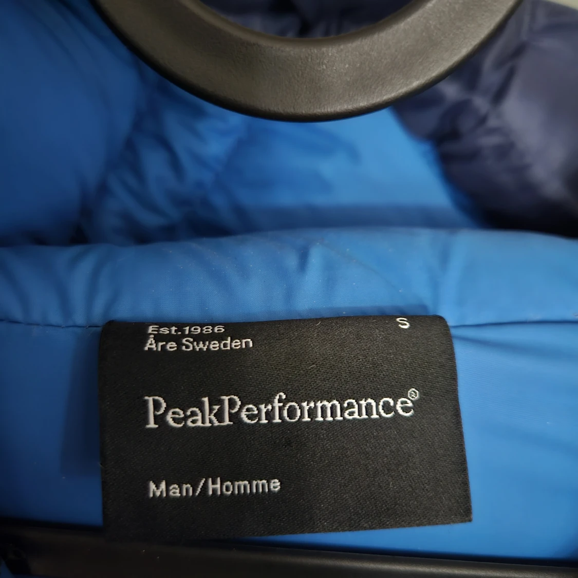 Mörkblå dunjacka Peak Performance S - 2