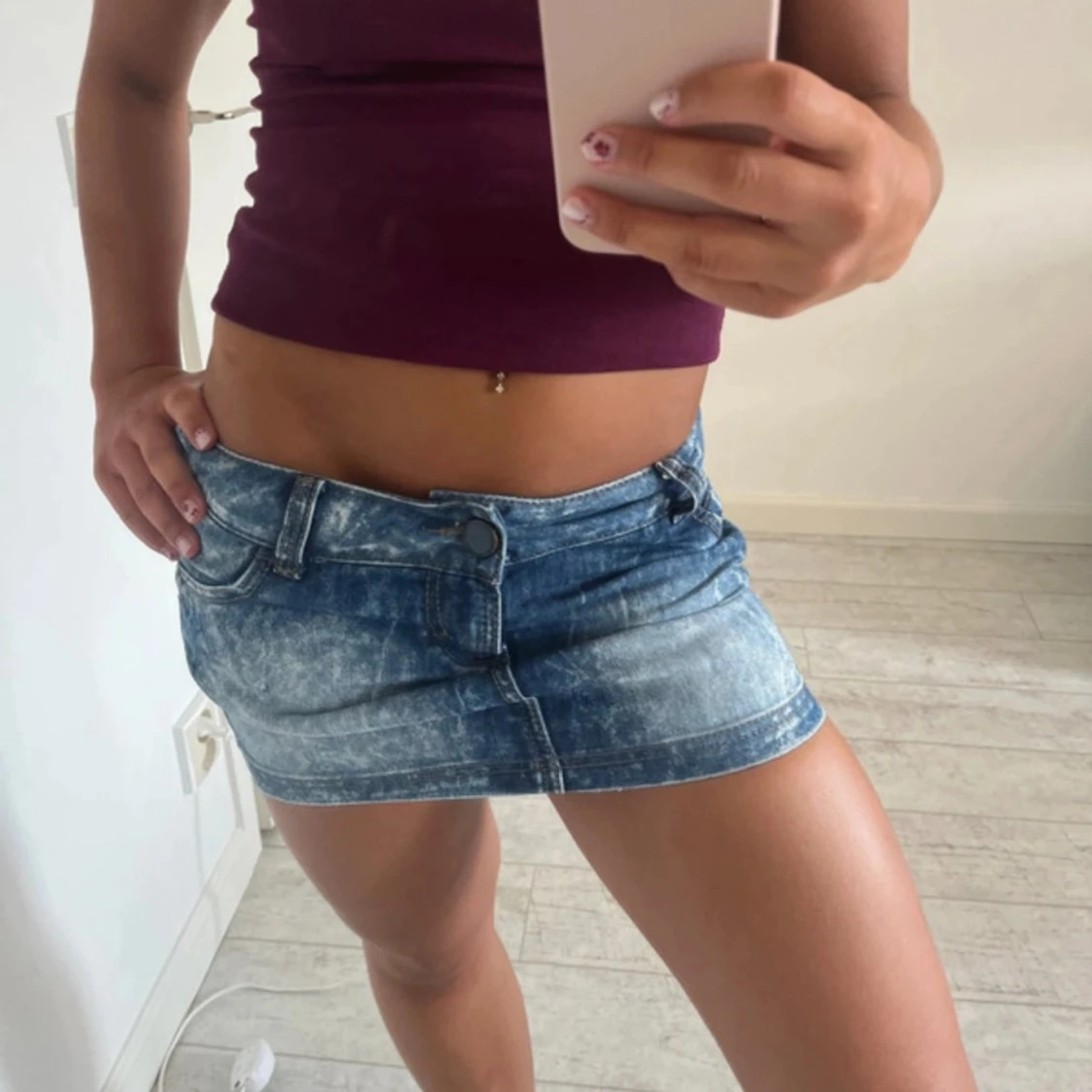 Mini Lågmidjad jeanskjol 