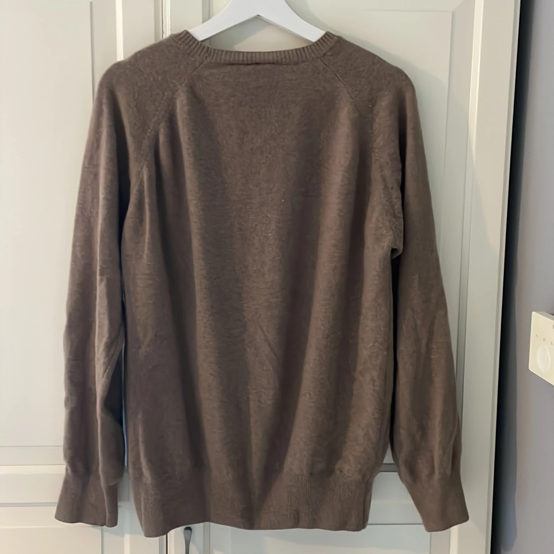 Beige stickad tröja Oscar Jacobson - 3