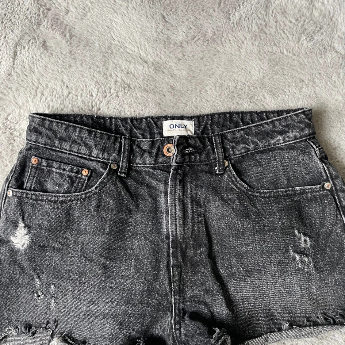 Svarta jeansshorts från ONLY