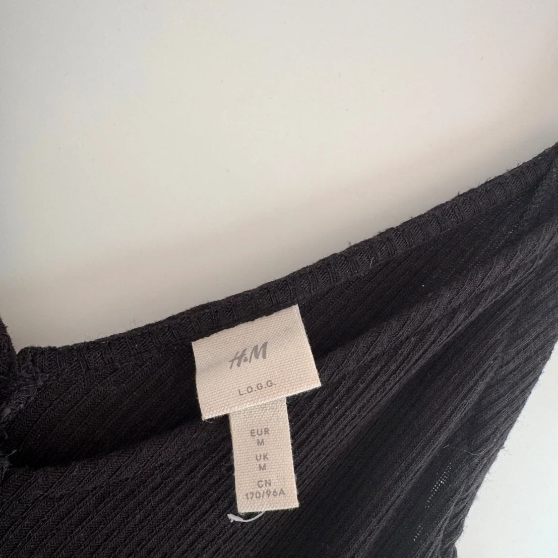 Svart stickad långklänning - 2