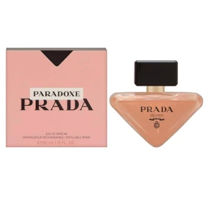 Prada Paradoxe Eau de Parfum 50 ml - Säljer min Prada Paradoxe parfym, 50ml. Nypris: 1525kr. Säljer endast för 1000kr. Har bara använt den cirka 8-10%. Så den är ganska full. Skriv för prisförslag!