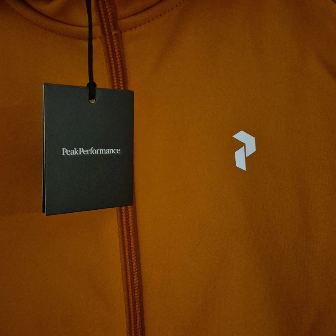 Peak Performance zip up - 2