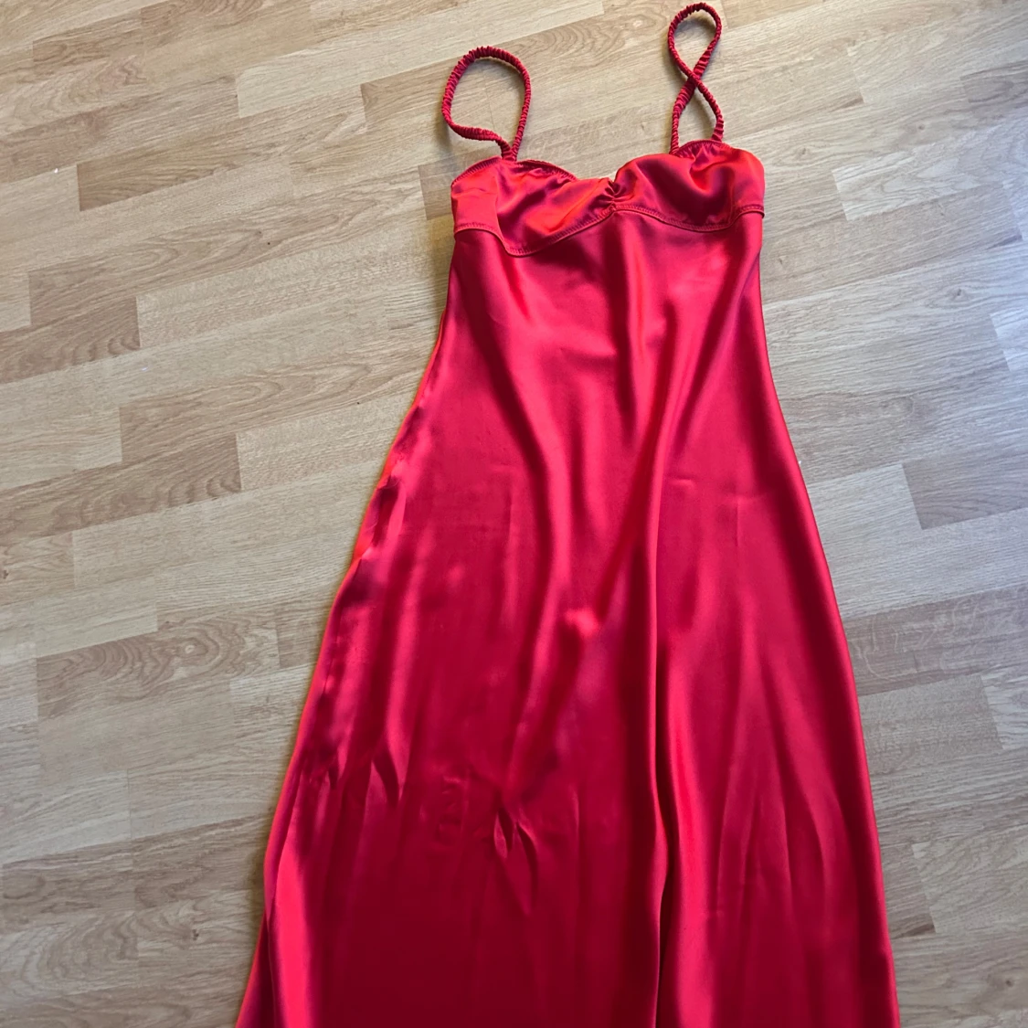 Röd långklänning från Zara - 2