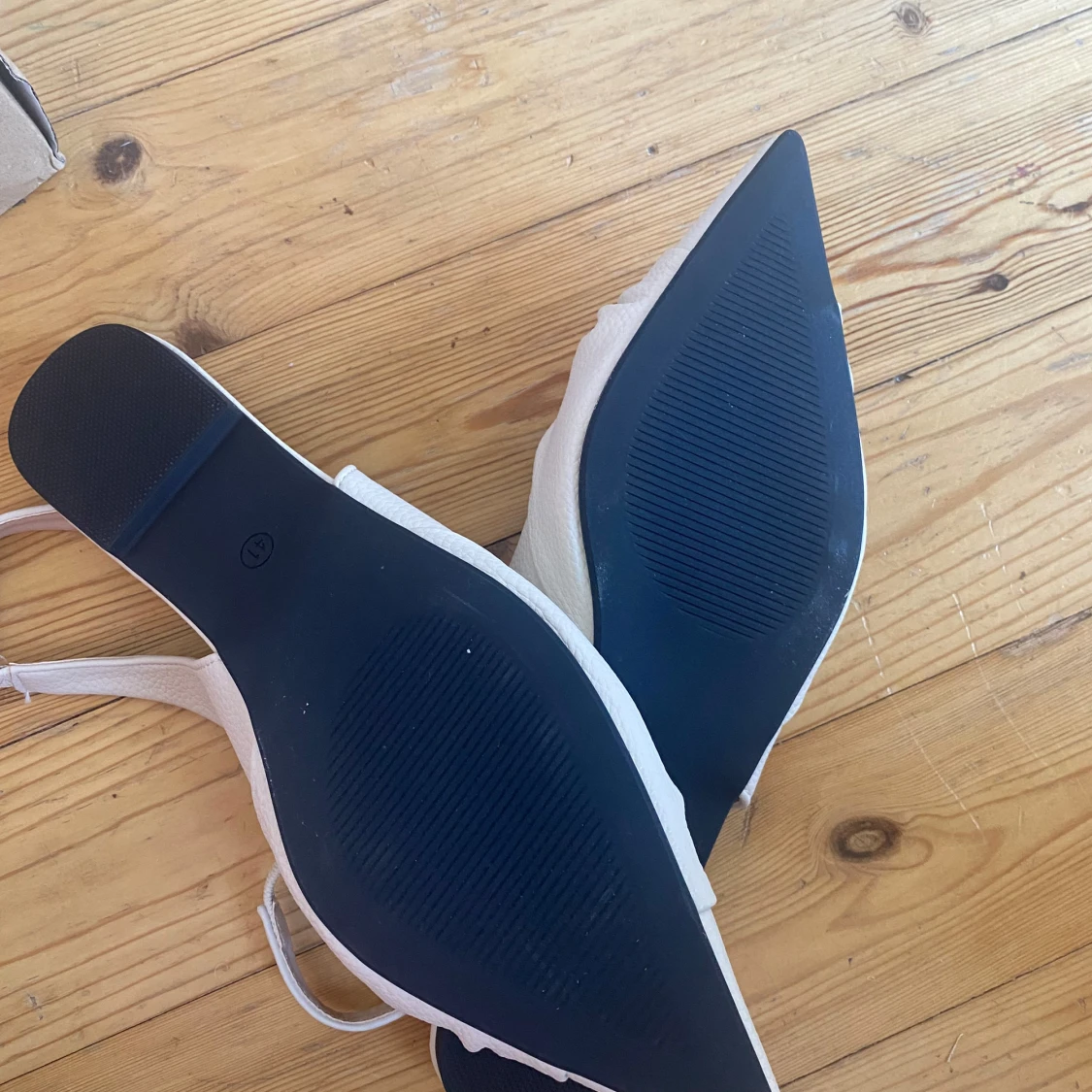 beiga spetsskor - 93