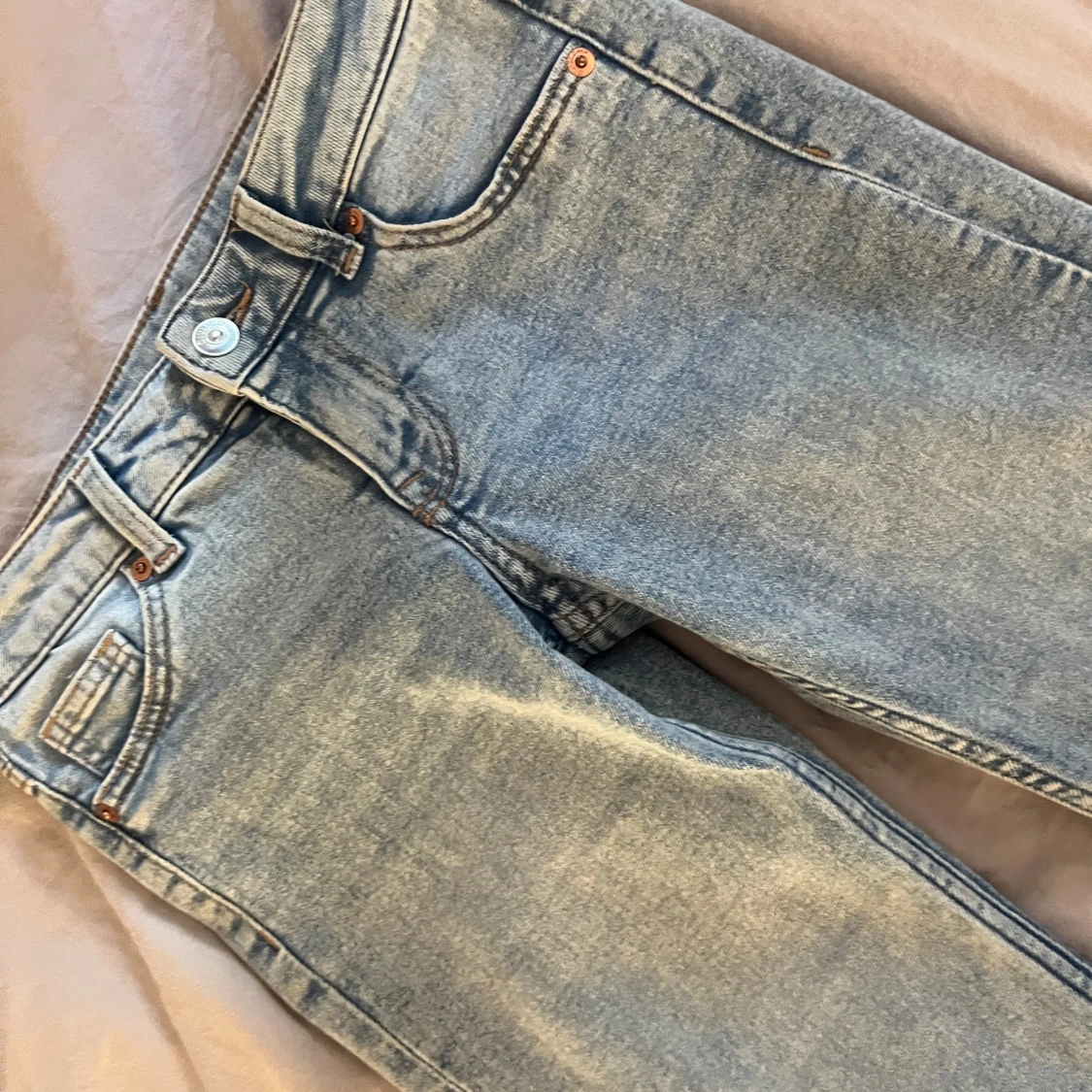 Ljusblå bootcut jeans ultra lowwaist  - 3