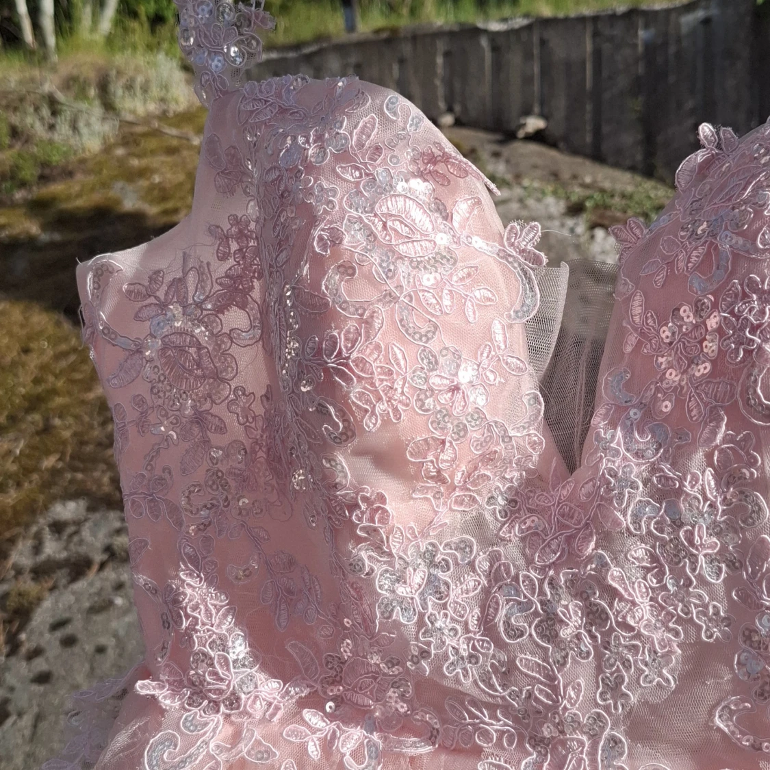 Ljusrosa bal/festklänning med spets och tyll - 2