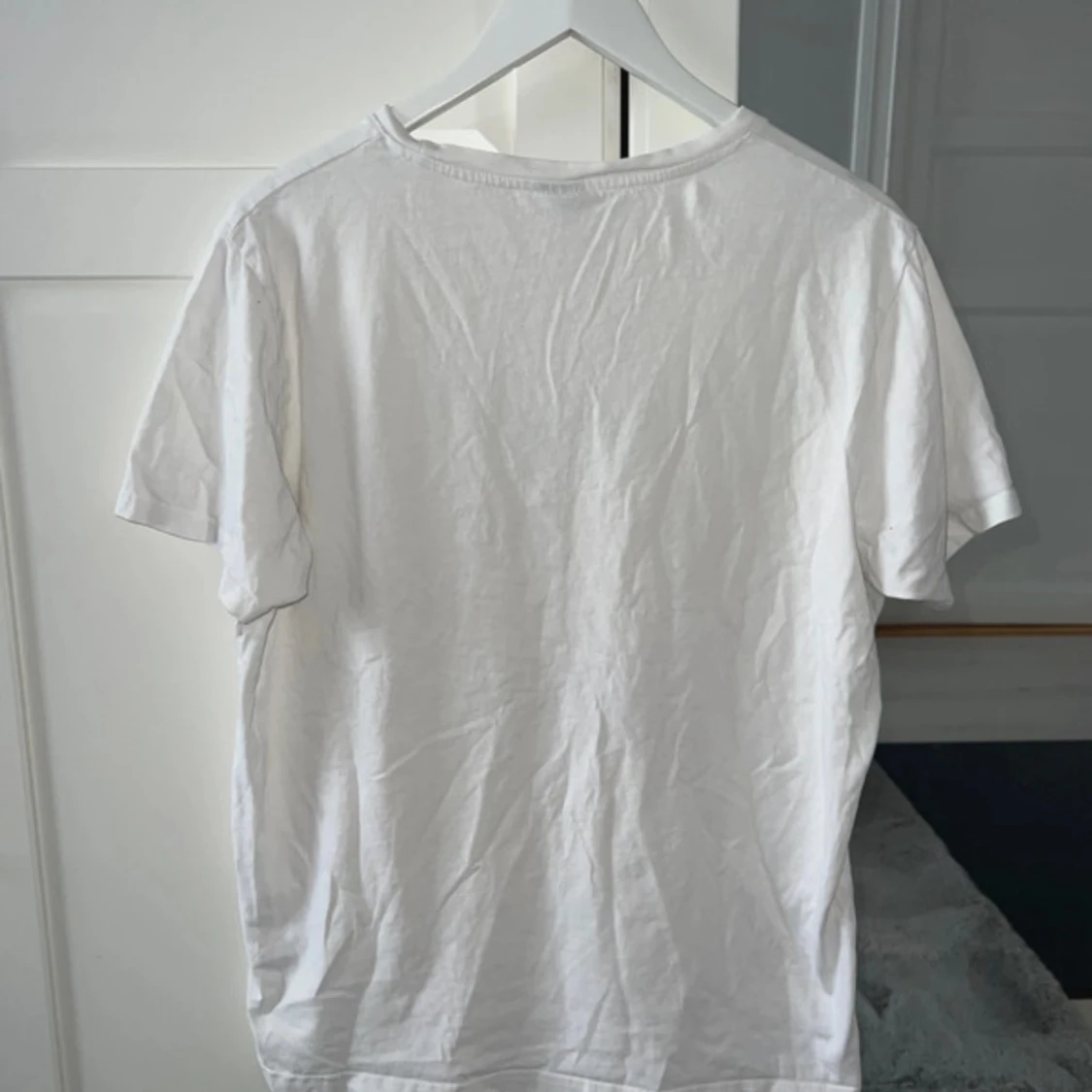 Vit t-shirt  - 1