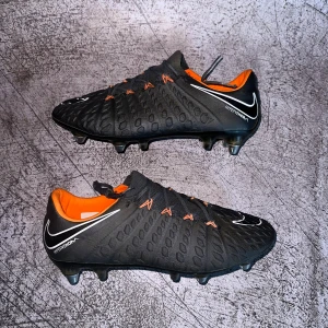 Nike Hypervenom phantom 3 elite sg - 9.5/10 condition, like new!
