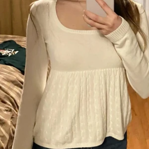  Hollister babydoll - Supersöt vit stickad babydoll tröja från Hollister 🫶💕