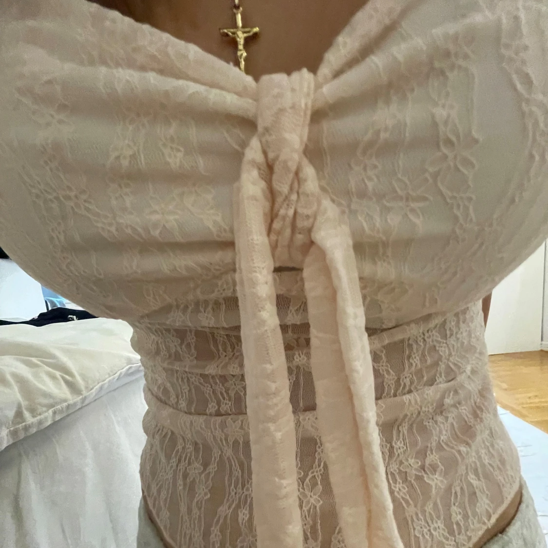 Ljusrosa spetsig topp