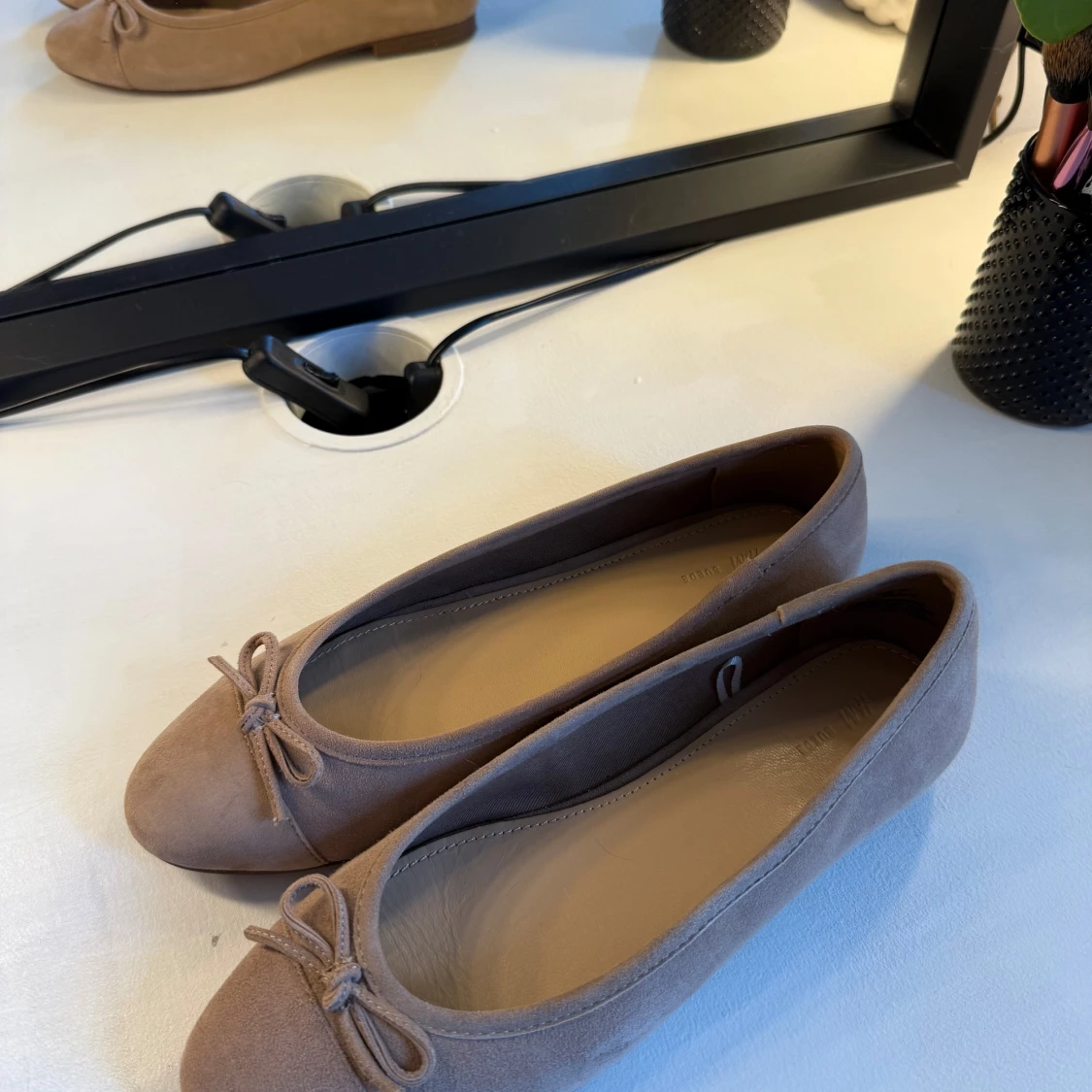 Beige ballerinaskor i läder  - 1