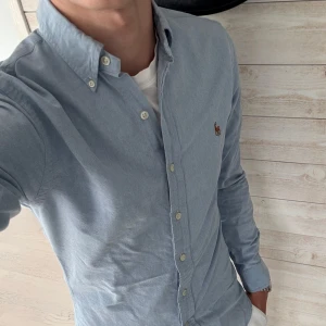  Ljusblå Skjorta från Ralph Lauren! - Fin ralph lauren skjorta✨| perfekt nu till sommaren | storlek S slim fit  | hör av dig vid fråga eller fundering //GC