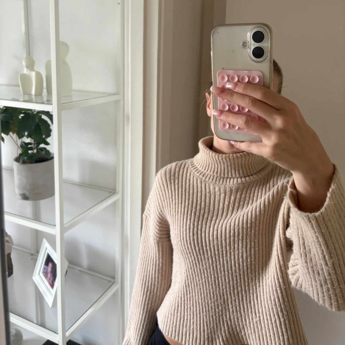 Beige ribbad polotröja - 1