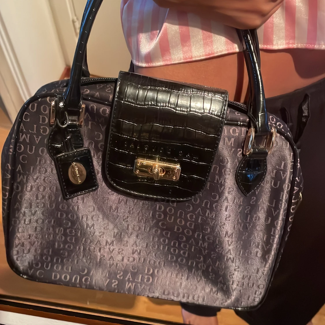 Svart handväska från Mac Douglas - 1