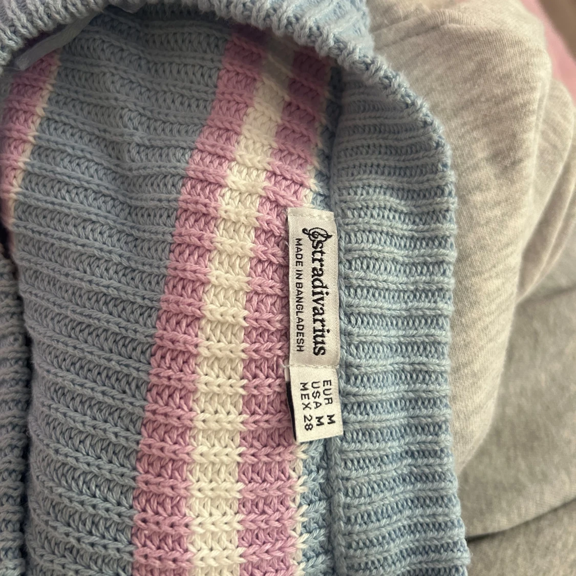 Randig oversized tröja från Stradivarius - 2