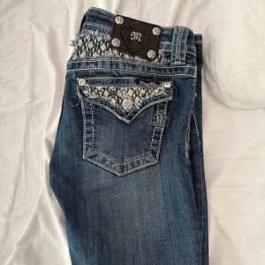 Jätte snygga miss me jeans  - Skit snygga jeans från miss me i storlek 26, motsvarar XS ❤️❤️❤️