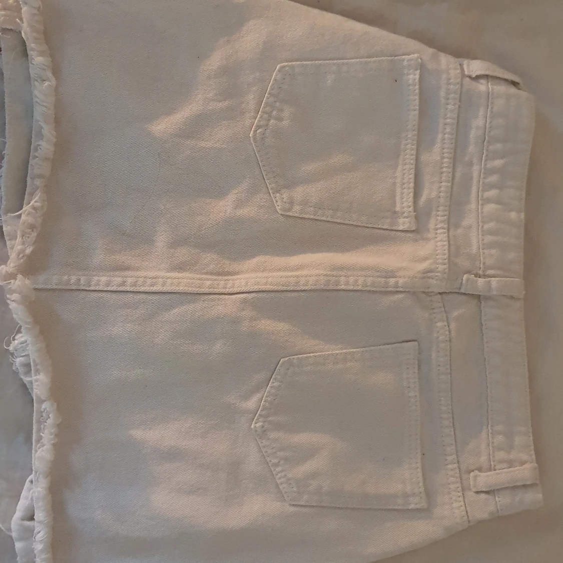 Vit slitna jeanskjol  - 1