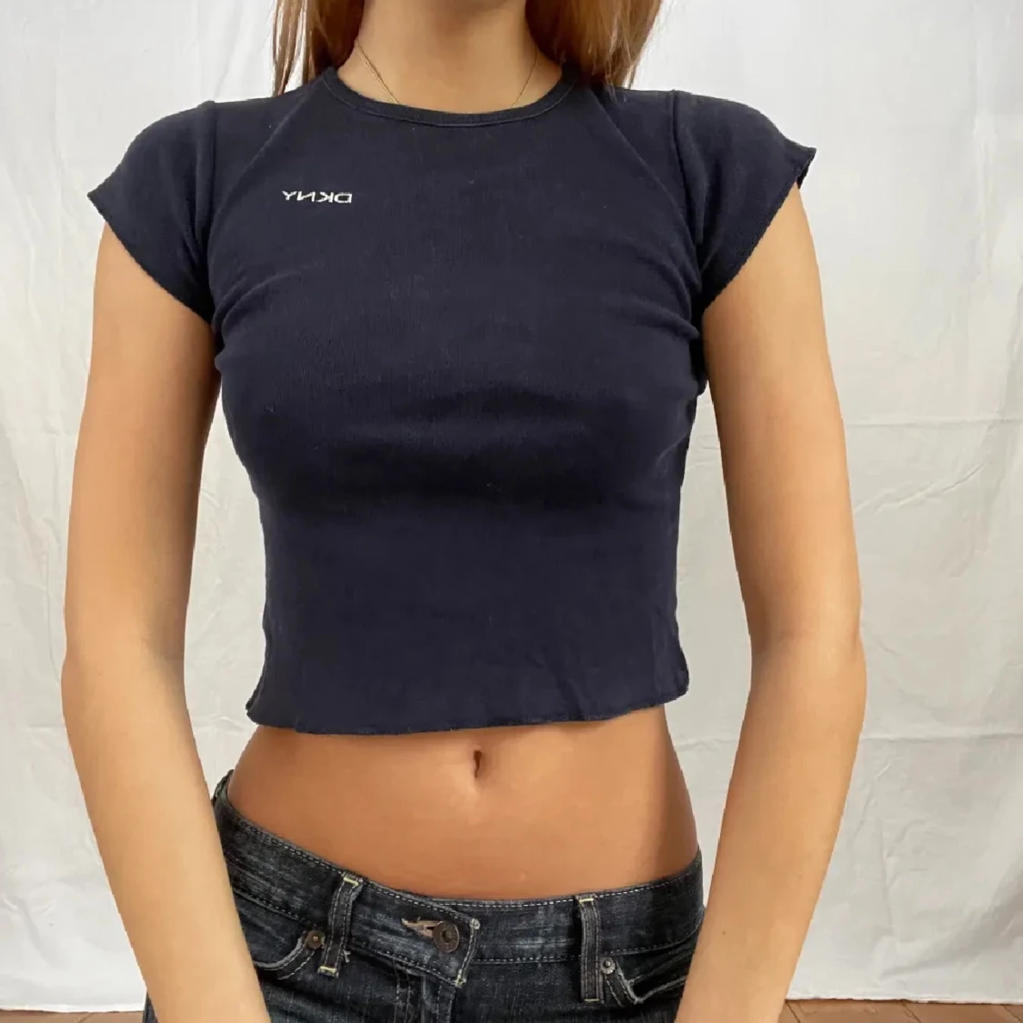 Croppad topp från DKNY