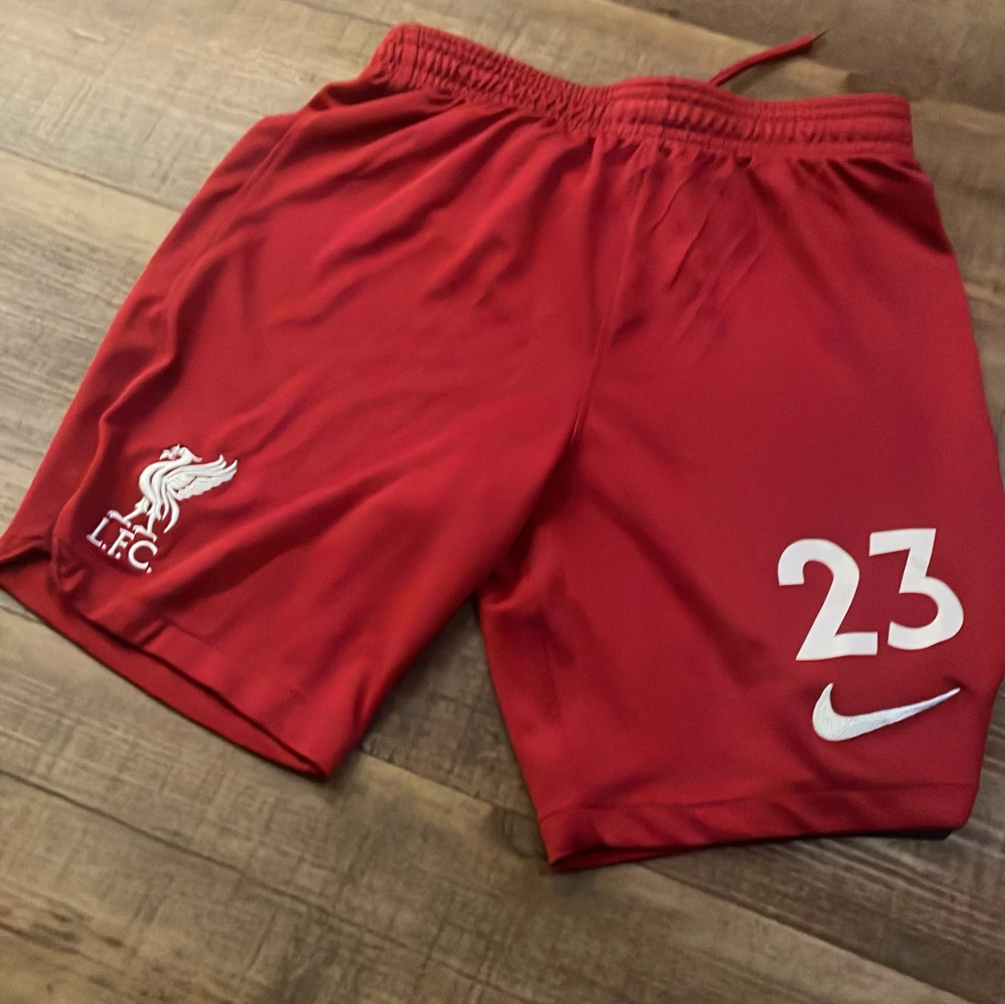 Liverpool matchställ med Luis Díaz nummer 23 på ryggen  - 3