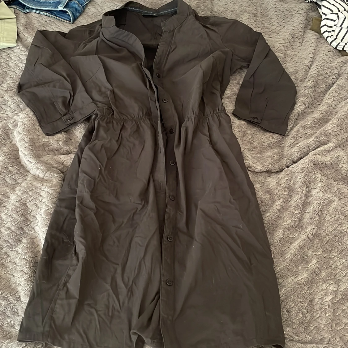 Svart skjortklänning från JC 