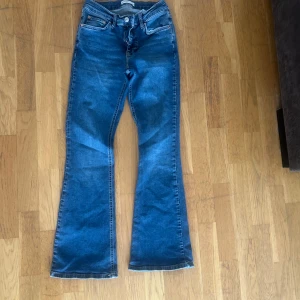 Jeans byxor  - Byxor olika färger 