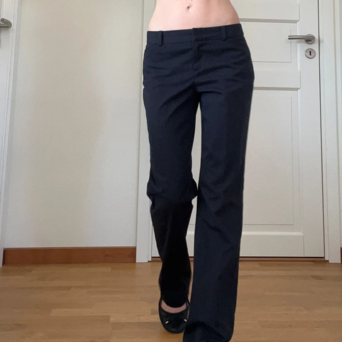 Lågmidjade kostymbyxor  - 1