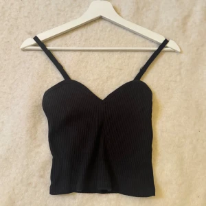 Zara linne - Jättefint ribbat linne från zara! 