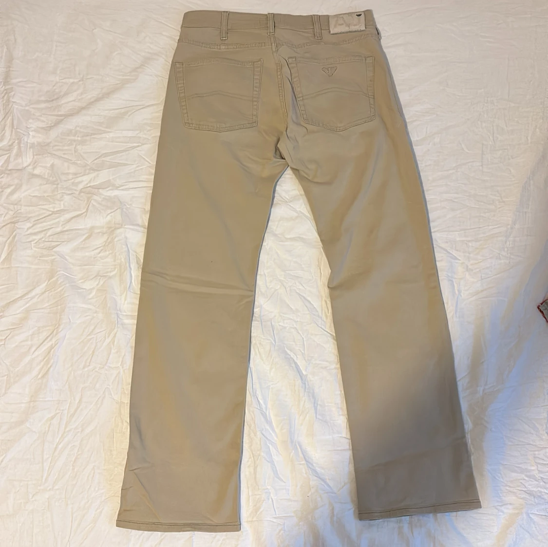 Beige byxor från Armani Jeans - 1