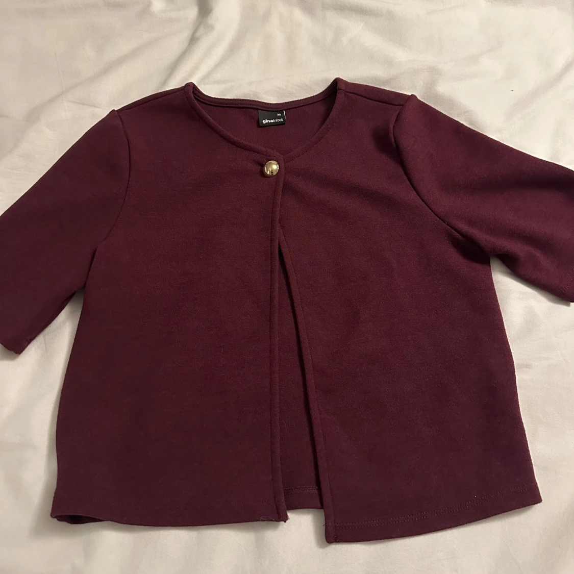 Vinröd kofta från Gina Tricot XS - 1