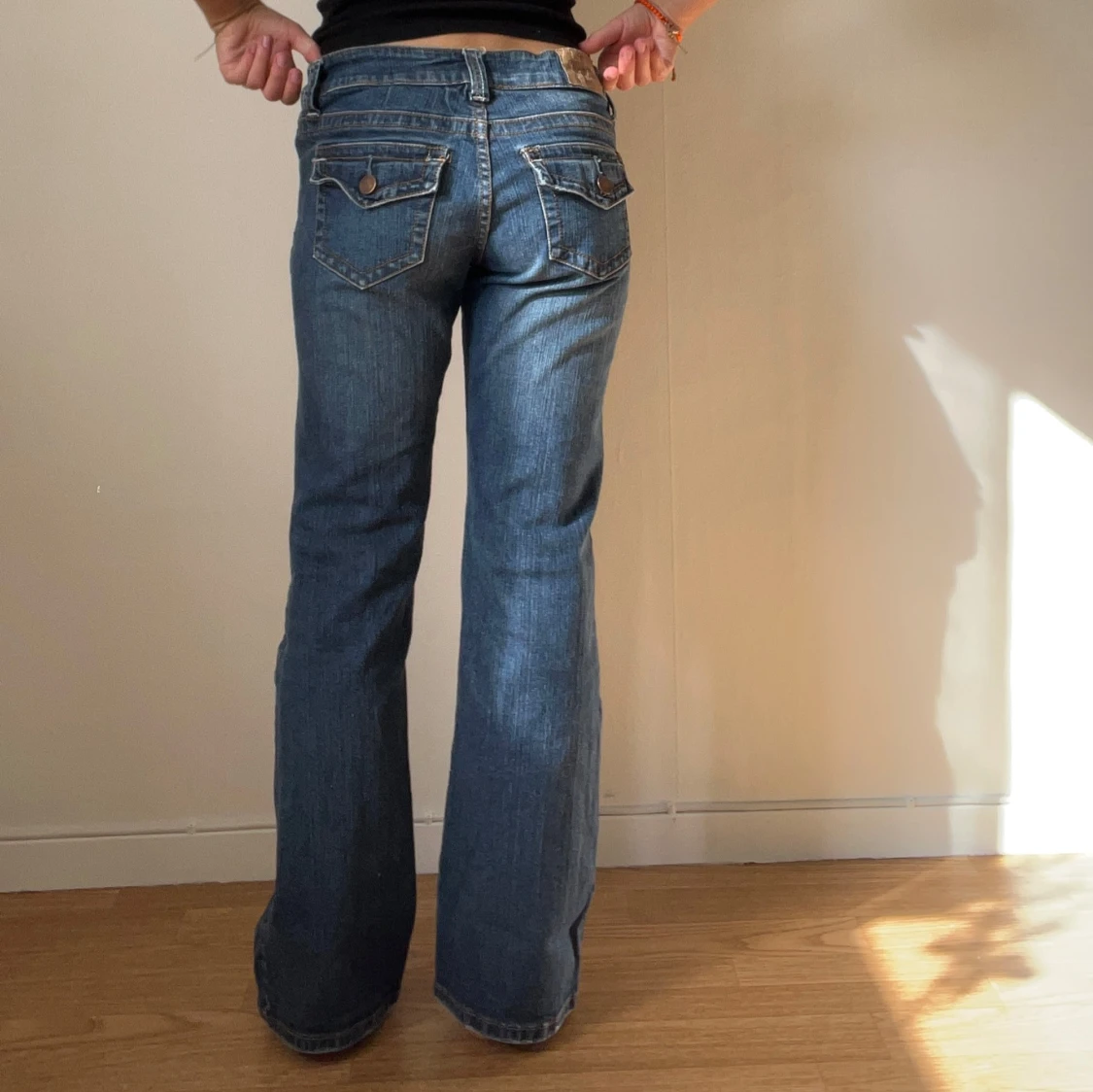 Bluenotes vintage low waisted jeans med söta fickor