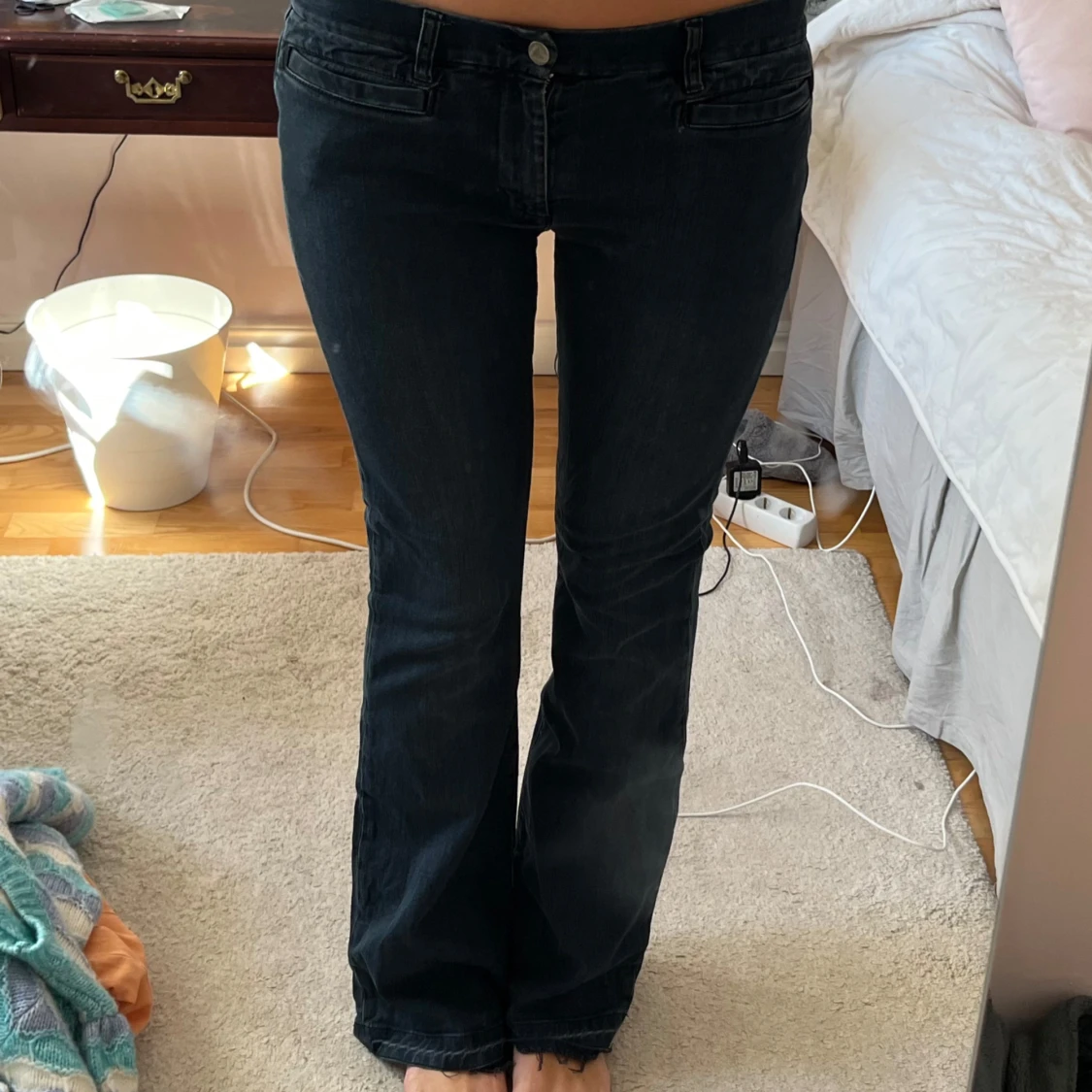 Mörkblå bootcut jeans med låg midja - 2