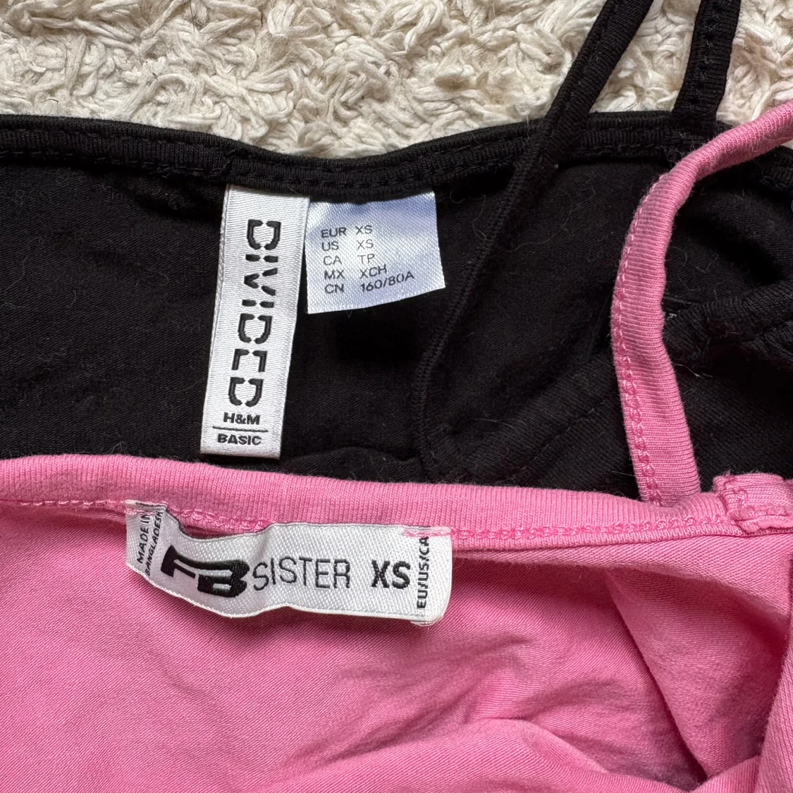 2 crop tops XS H&M Divided & FB Sister - 2
