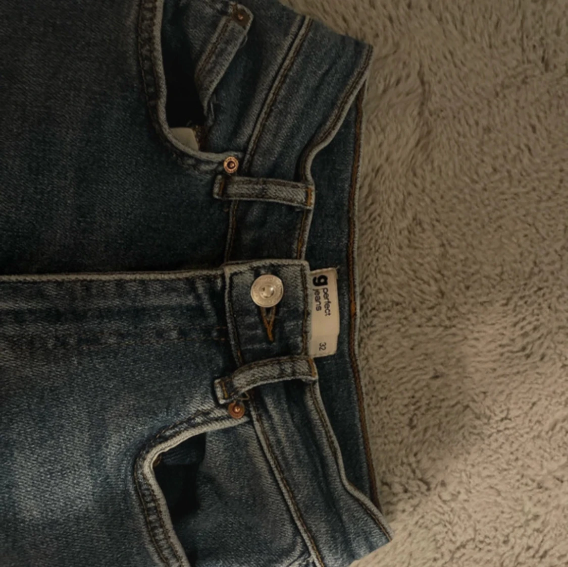 Högmidjade mom jeans - 4