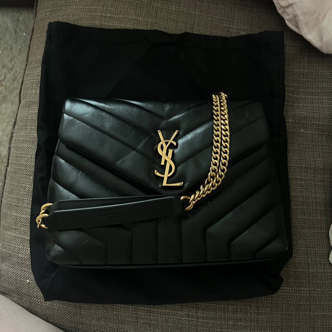 Svart quiltad ysl väska 25cm - 2