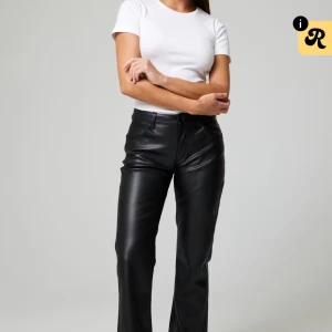 Skinbyxor bik bok  - Använda fåtal gånger storlek 36. Lågmidjade utsvängda